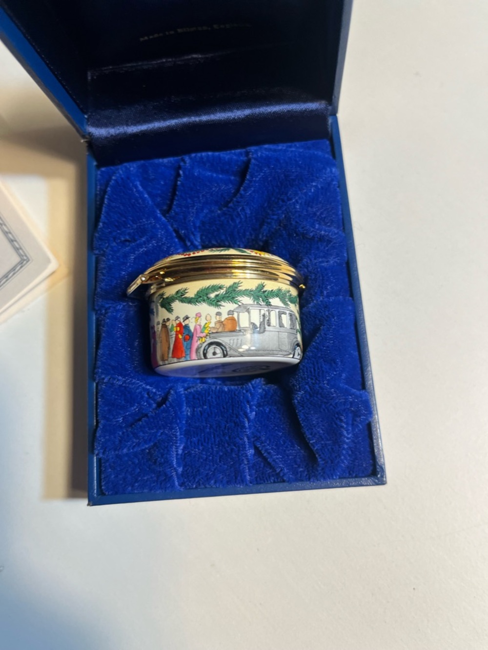 Halcyon Days Enamels “The Perfect Christmas Gift” 1997 - Picture 5 of 9